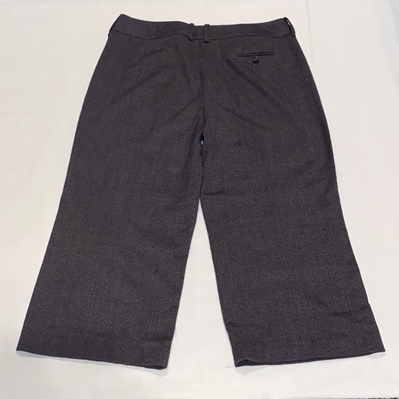 LARRY LEVINE, stretch, sz 14, brown, cropped, wide leg pants. - Picture 2 of 2